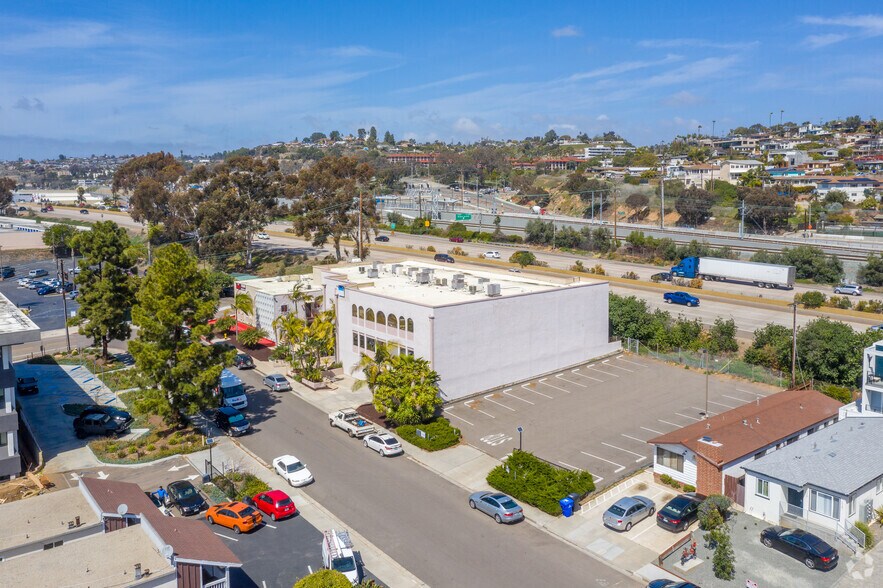 More Photos Of 3565 Del Rey St, San Diego Office For Lease