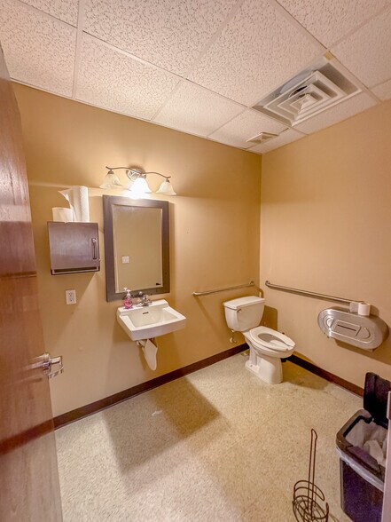 More Photos Of 2190 N Norcross Tucker Rd, Norcross Office For Lease