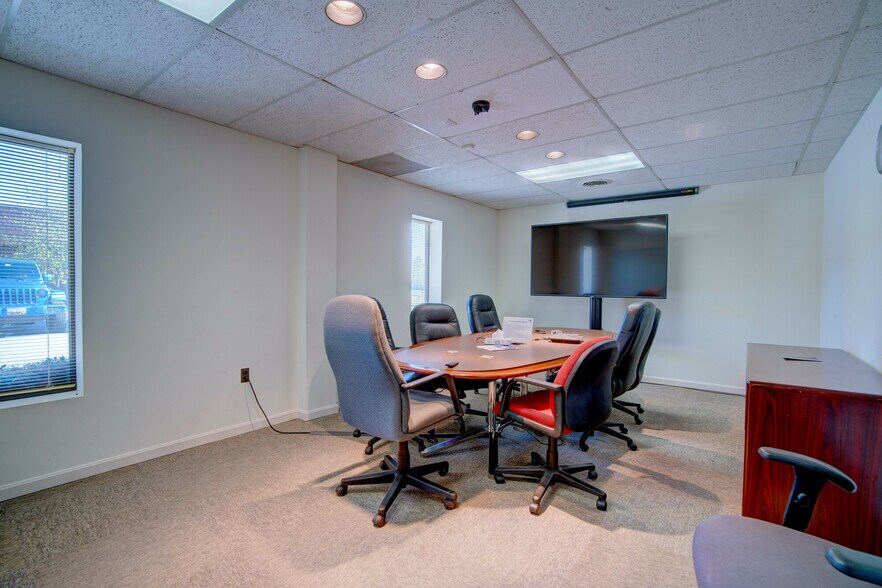 More Photos Of , Hollywood Office For Sale