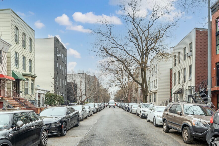 More Photos Of 111 Huron St, Brooklyn Apartments For Sale