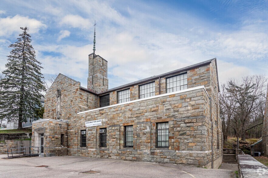 More Photos Of 86 Wachusett St, Jamaica Plain Flex For Lease