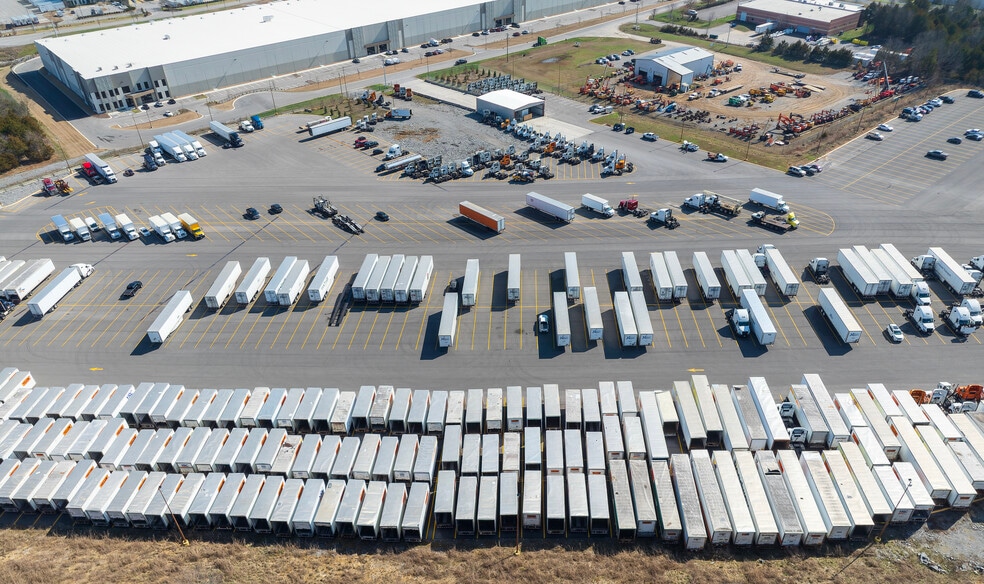 More Photos Of 223 Threet Industrial Rd, Smyrna Land For Lease