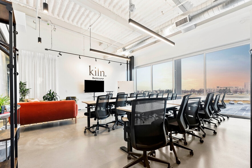 More Photos Of 1120 S Rackham Way, Meridian Office For Sale