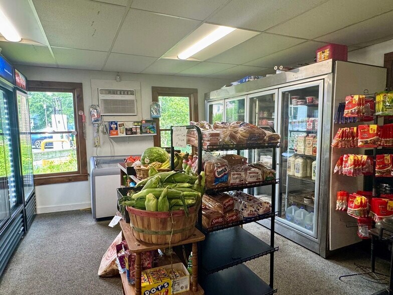 More Photos Of 101 River St, Conway Convenience Store For Sale