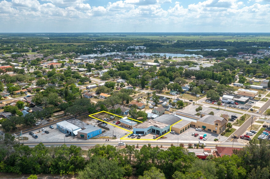 More Photos Of 322 S Scenic Hwy, Lake Wales General Retail For Sale