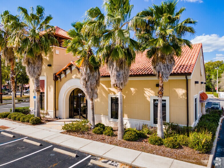 Primary Photo Of 3001 Cove Bend Dr, Tampa Bank For Lease