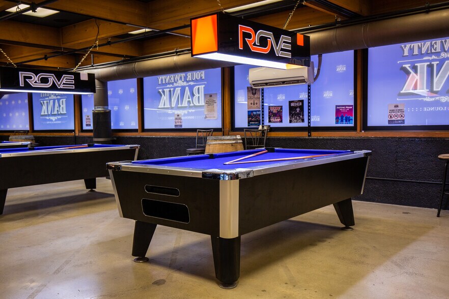 More Photos Of 296 S Palm Canyon Dr, Palm Springs Storefront Retail Office For Sale