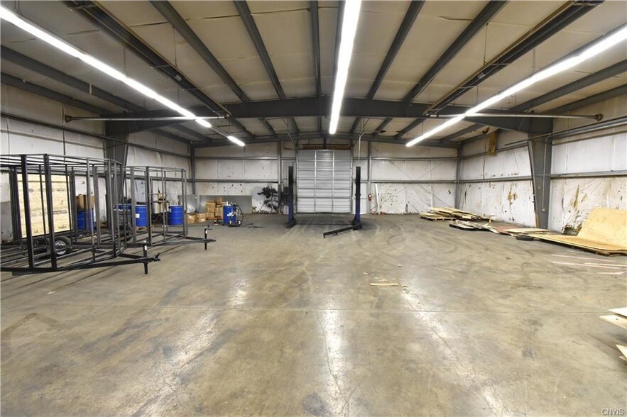 More Photos Of 31 Madison Blvd, Canastota Manufacturing For Lease
