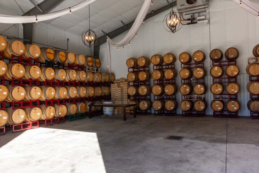 More Photos Of 1020 Penman Springs Rd, Paso Robles Winery Vineyard For Sale