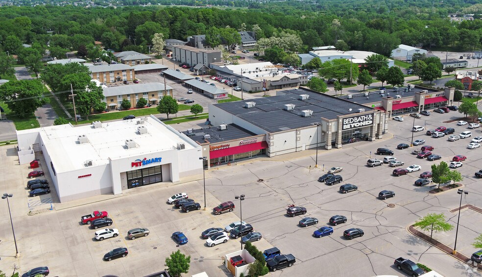 More Photos Of 4824-4870 1st Ave NE, Cedar Rapids Storefront For Lease