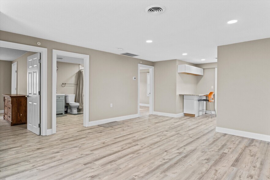 More Photos Of 47 Chelmsford St, Chelmsford Storefront Retail Residential For Sale