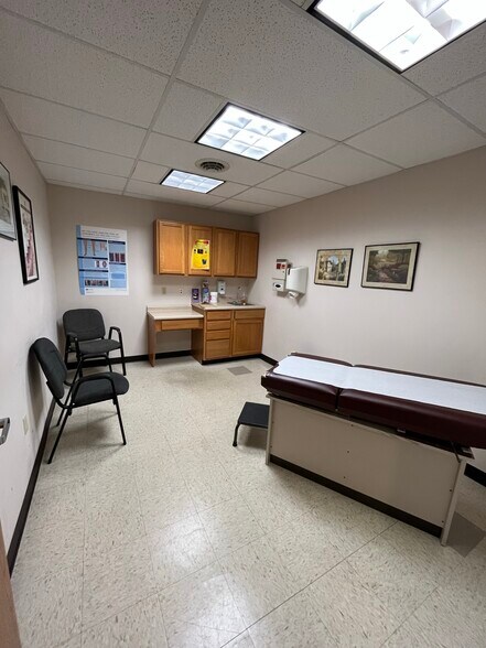 More Photos Of 225 Erdman St, Bangor Freestanding For Lease