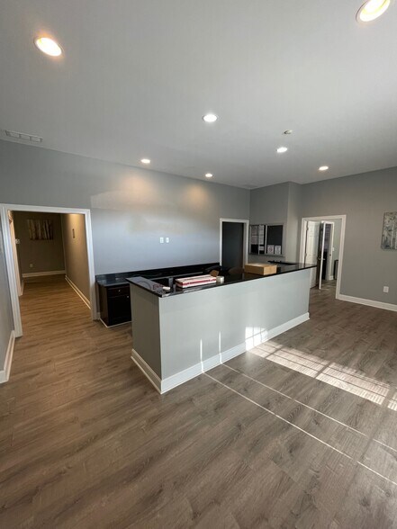 More Photos Of 2950 Glendale Milford Rd, Cincinnati Medical For Sale