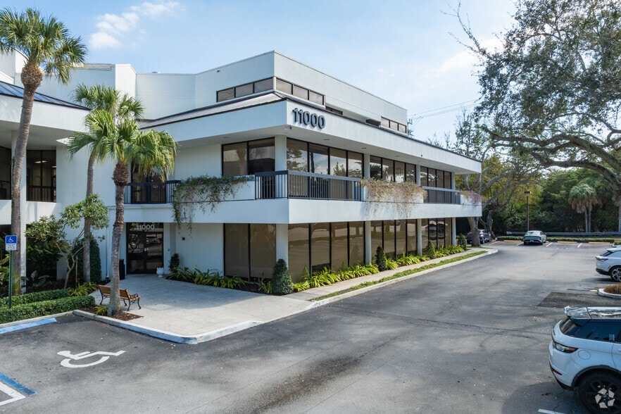 More Photos Of 11000 Prosperity Farms Rd, Palm Beach Gardens Medical For Lease