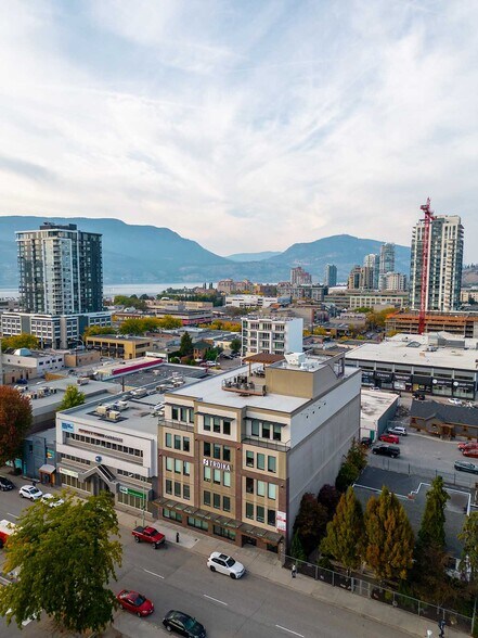 More Photos Of 554 Leon Av, Kelowna Office For Sale