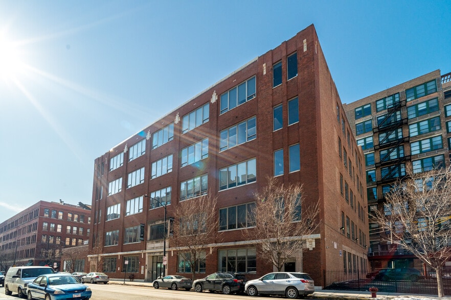 Primary Photo Of 322 S Green St, Chicago Office For Lease