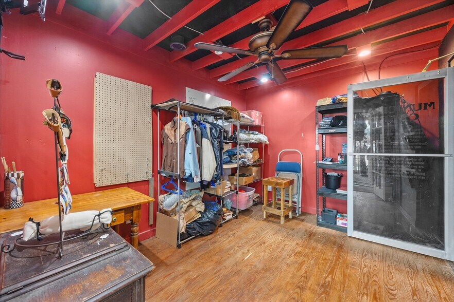 More Photos Of 1132 Main St, Commerce Flex For Sale