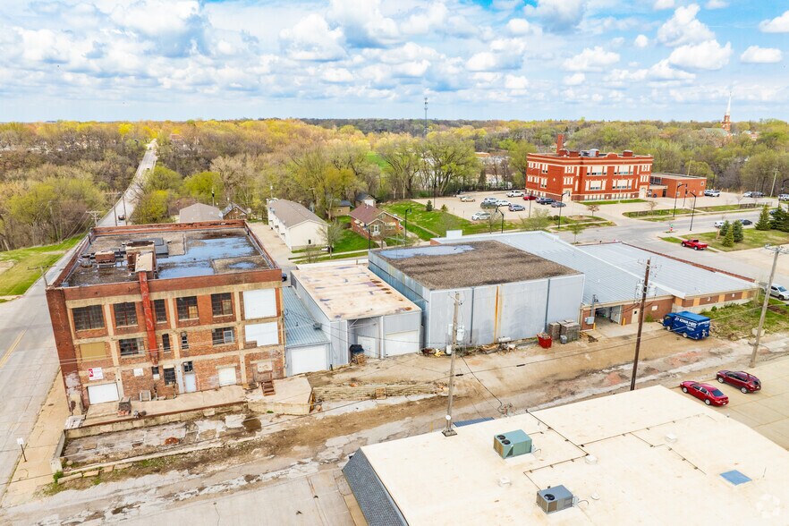 More Photos Of 301 1st Ave N, Fort Dodge Warehouse For Sale