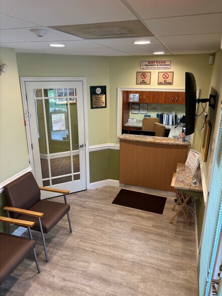 More Photos Of 11906 Darnestown Rd, Gaithersburg Medical For Sale