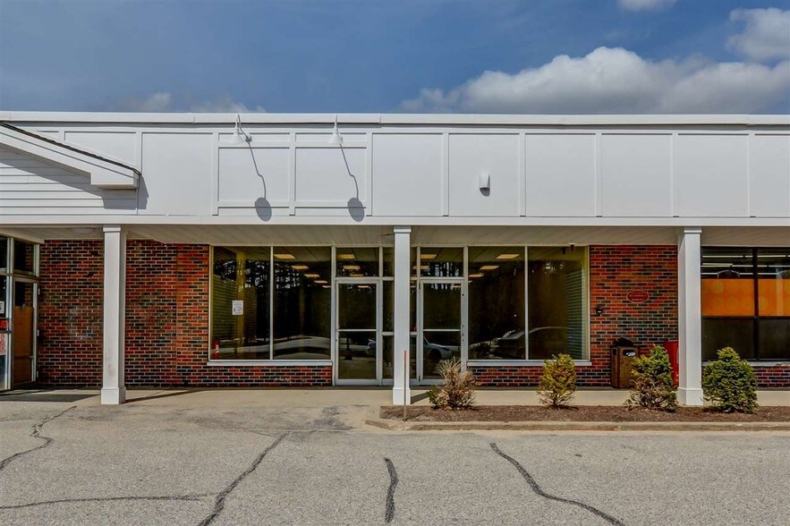 More Photos Of 234 White Mountain Hwy, Conway Freestanding For Lease