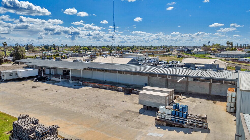 More Photos Of 89 Academy Ave, Sanger Food Processing For Sale