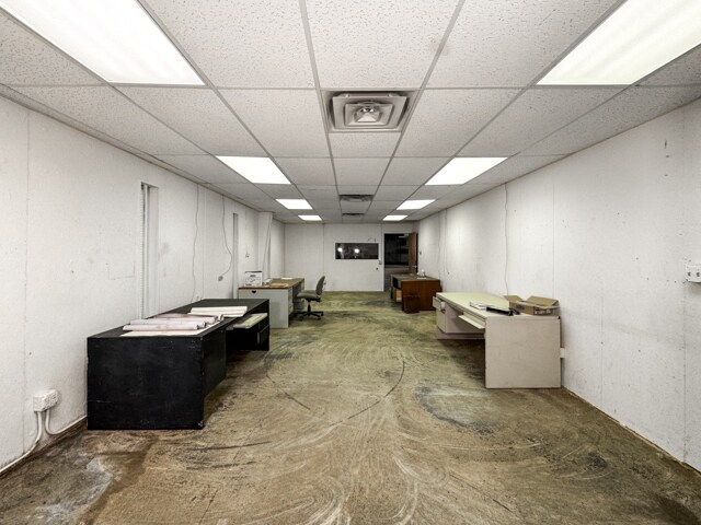 More Photos Of 100 Holiday Ln, Tonkawa Warehouse For Lease