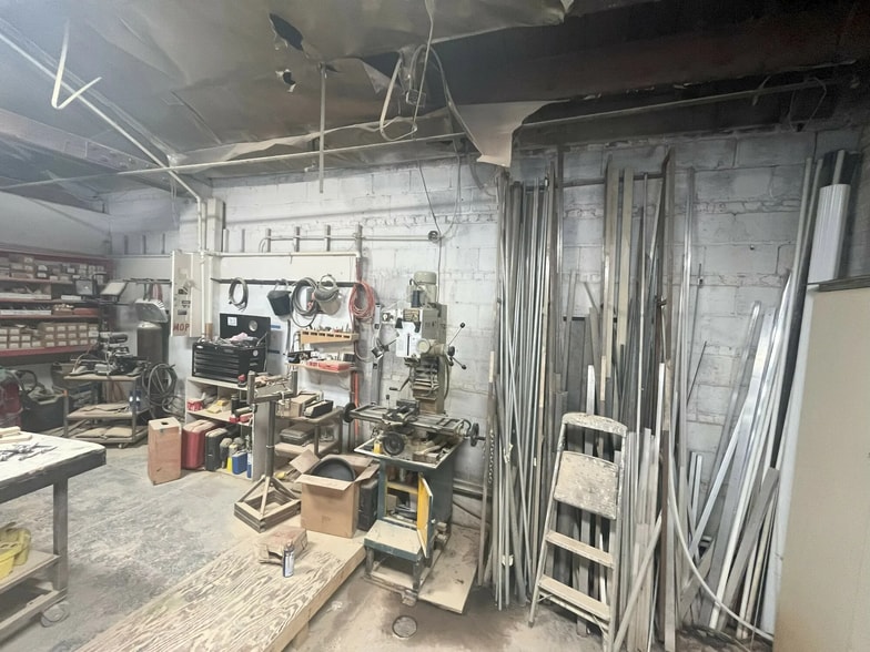 More Photos Of 5245 W Diversey Ave, Chicago Industrial For Sale