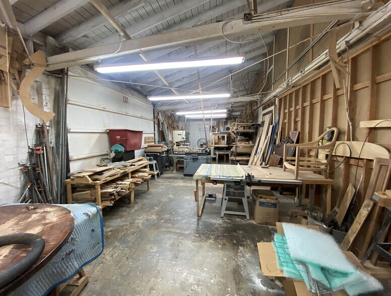 More Photos Of 2252 W Washington Blvd, Los Angeles Warehouse For Sale
