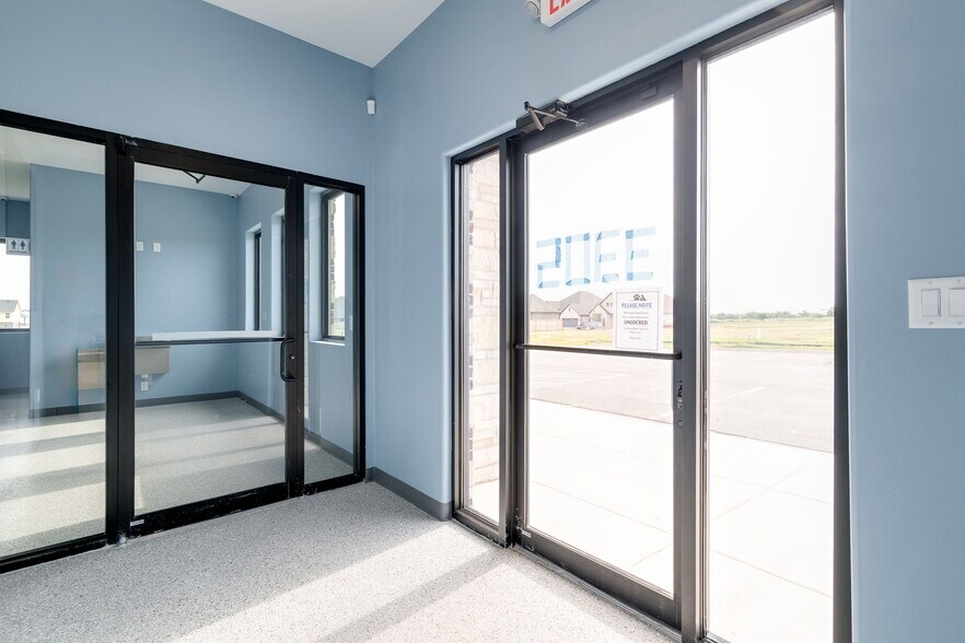 More Photos Of 3305 NW 192nd St, Edmond Healthcare For Sale