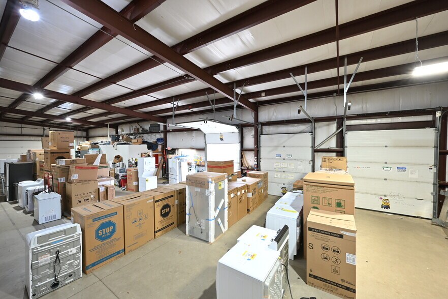 More Photos Of 64 Nod Rd, Clinton Industrial For Sale