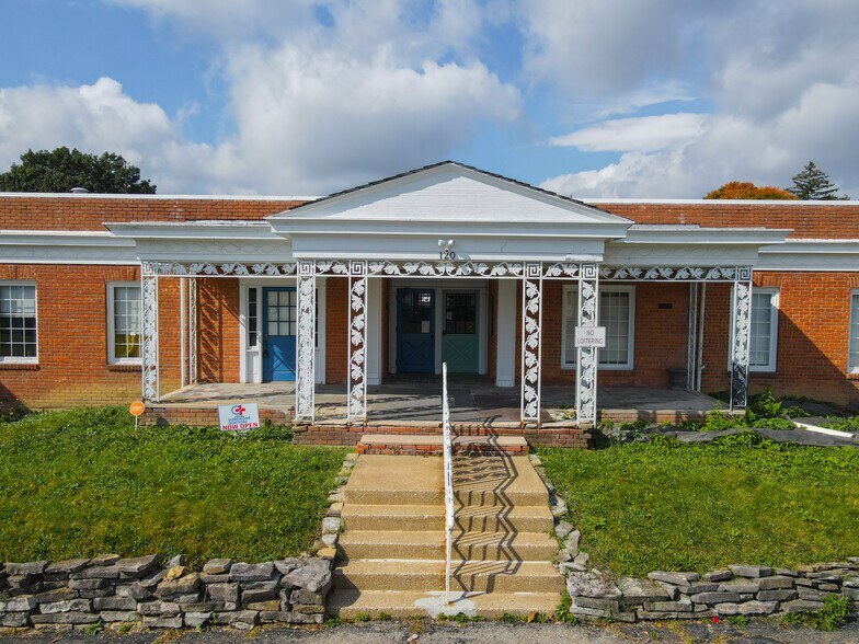 More Photos Of 120 Sturges Ave, Mansfield Medical For Sale
