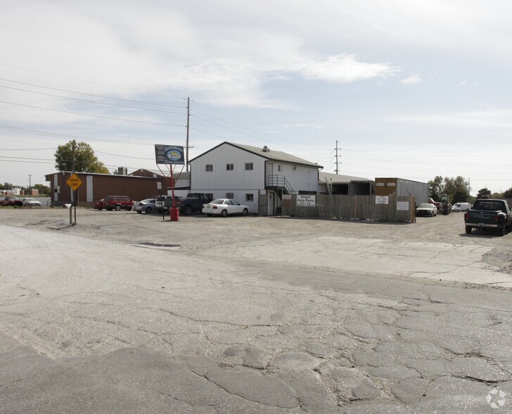 More Photos Of 2035 Yolande Ave, Lincoln Auto Salvage Facility For Sale