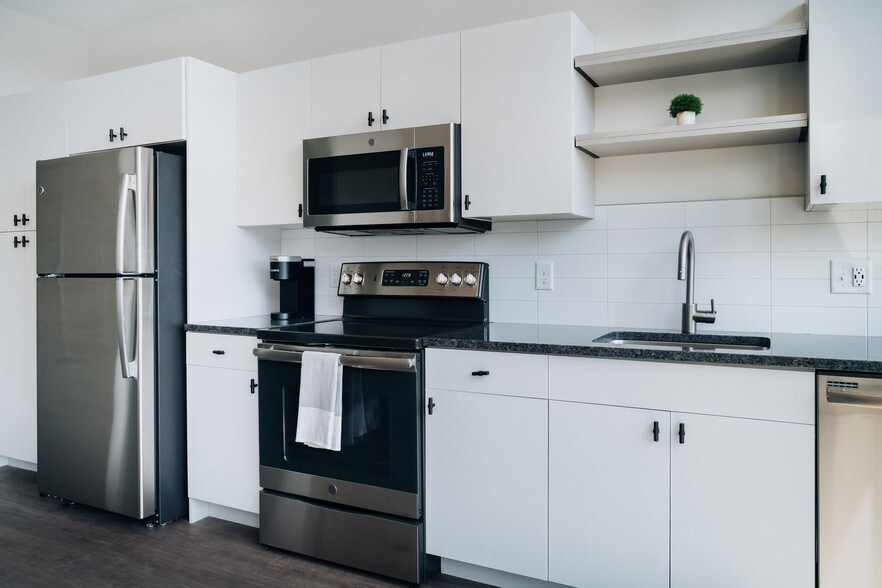 More Photos Of 122 Oakes St SW, Grand Rapids Multifamily For Sale