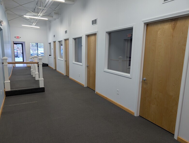 More Photos Of 5221-5223 Main St, Buffalo Freestanding For Lease