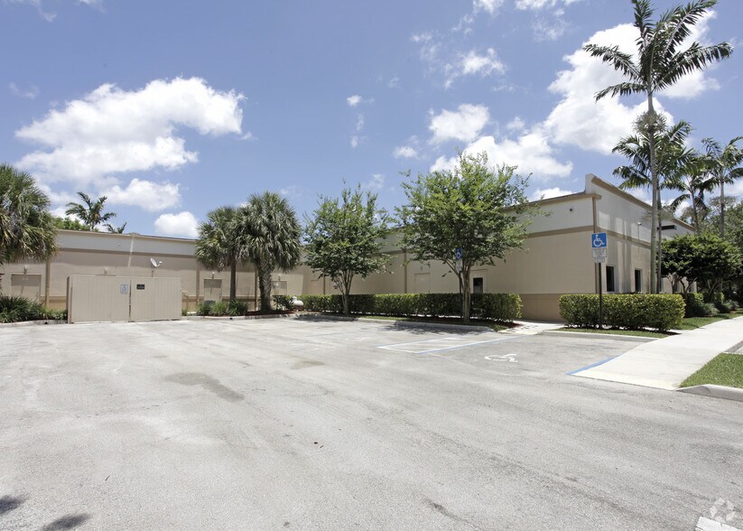More Photos Of 4851 W Hillsboro Blvd, Coconut Creek Office For Lease