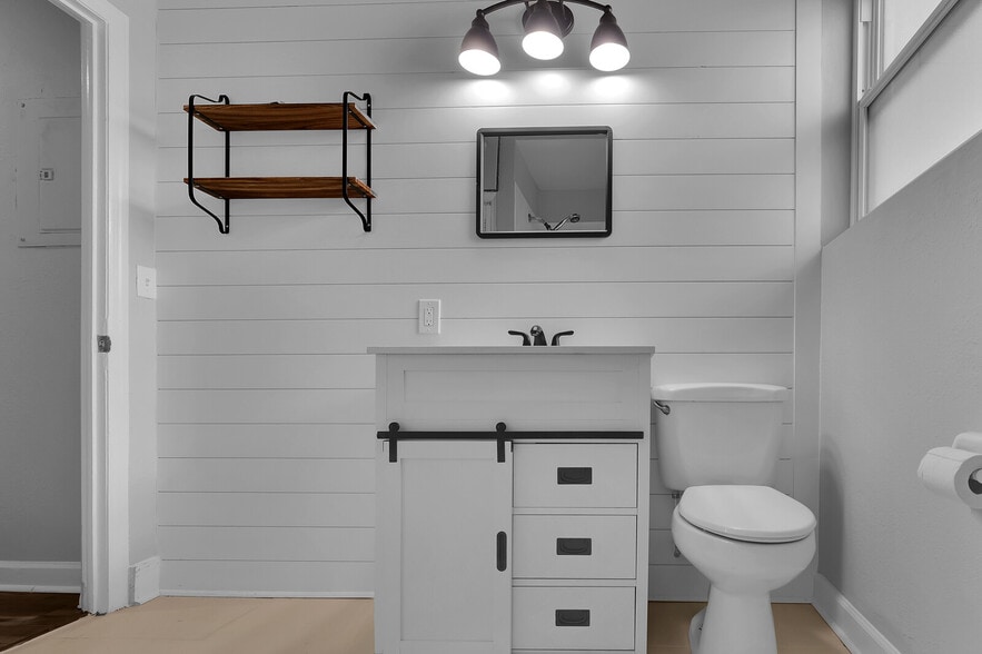 More Photos Of 1813 Seminole Rd, Atlantic Beach Multifamily For Sale