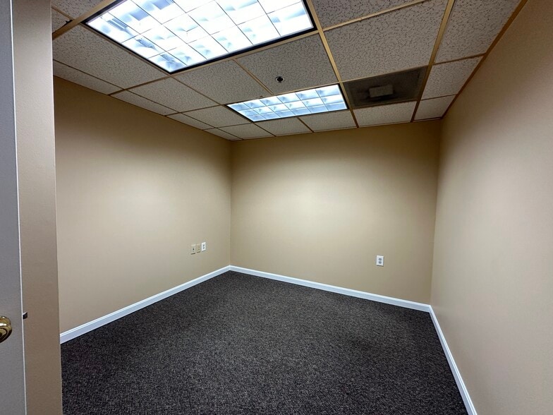 More Photos Of 305 Harrison St, Leesburg Medical For Lease