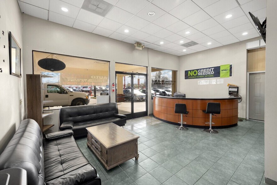 More Photos Of 11709 Long Beach Blvd, Lynwood Auto Dealership For Sale