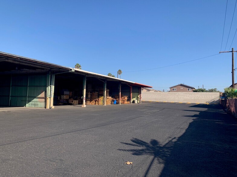 More Photos Of 4843 Cecilia St, Cudahy Land For Lease