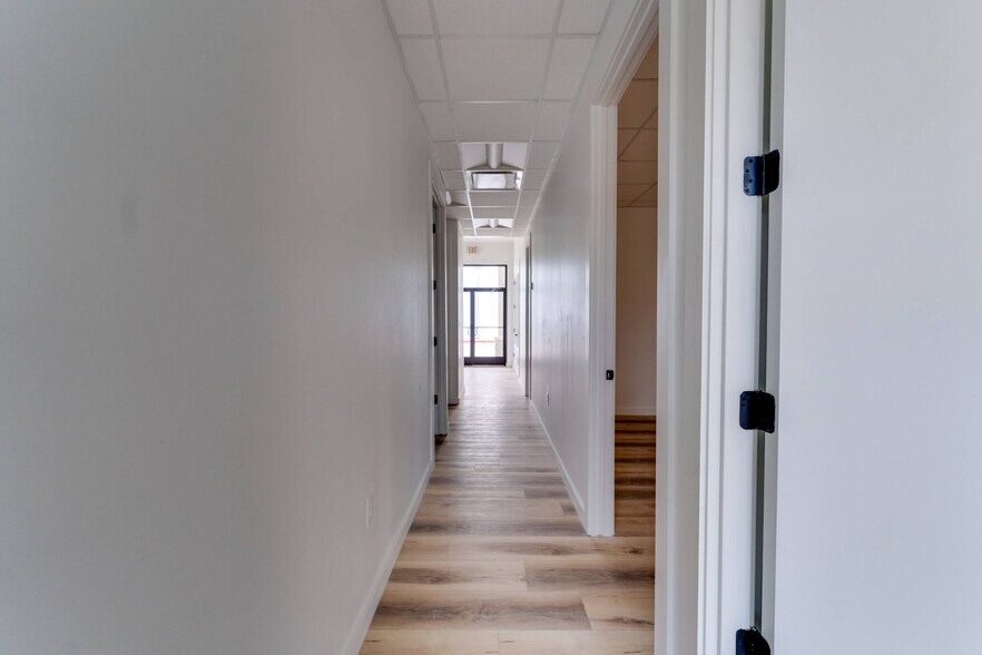 More Photos Of 1030 Katy Fort Bend Rd, Katy Office For Sale