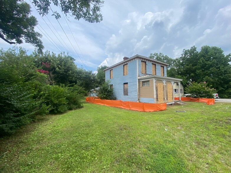 More Photos Of 203 Harpersville Rd, Newport News Office Residential For Lease