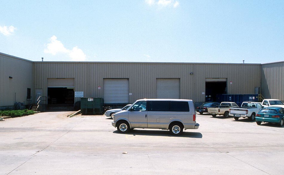 More Photos Of 2672 Hickory Grove Rd NW, Acworth Manufacturing For Sale