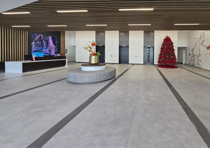 More Photos Of 100 N Central Expy, Richardson Office For Lease