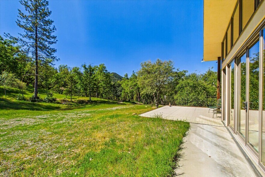 More Photos Of 6691 Reading Creek Rd, Douglas City Land For Sale