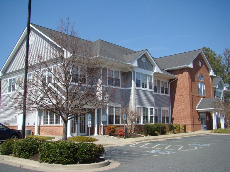 More Photos Of 503 Cynwood Dr, Easton Storefront Retail Office For Sale