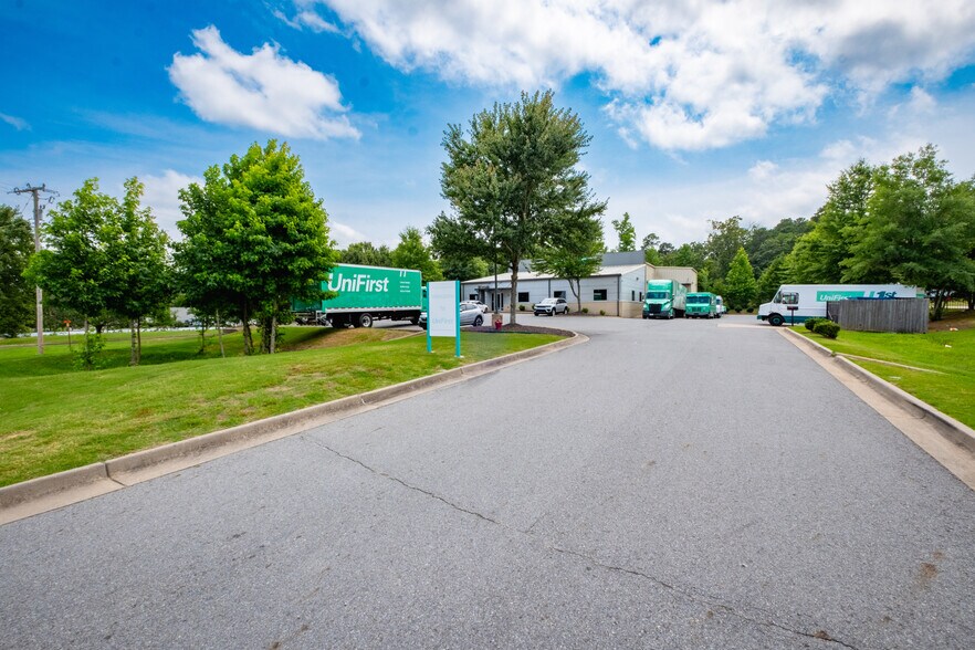 More Photos Of 201 Murphy Dr, Maumelle Research And Development For Lease