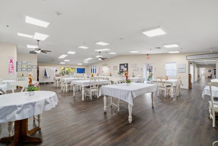 More Photos Of 8207 Forest City Rd, Orlando Assisted Living For Sale