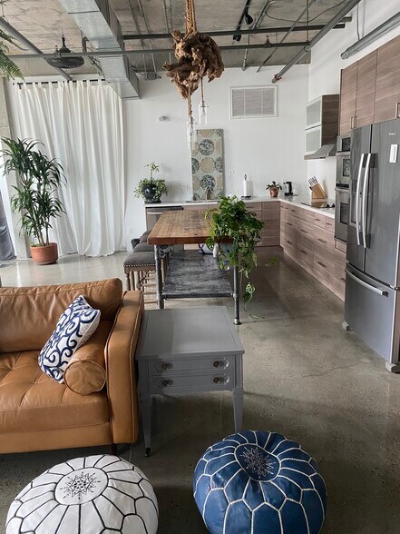 More Photos Of 3980 9th Ave, San Diego Loft Creative Space For Lease