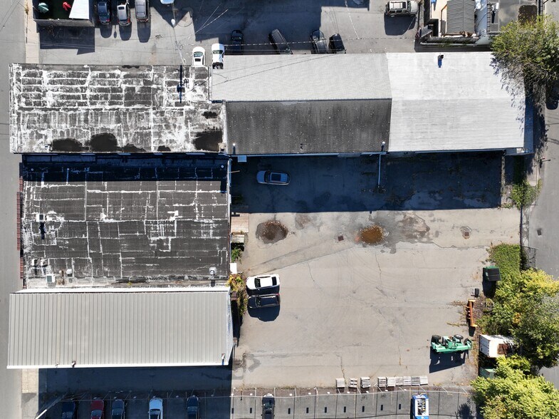 More Photos Of 9 Cornell St, Kingston Warehouse For Sale