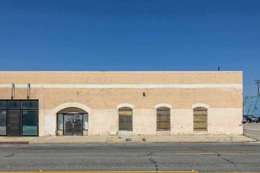 More Photos Of 205 N Park Ave, Pomona Warehouse For Lease